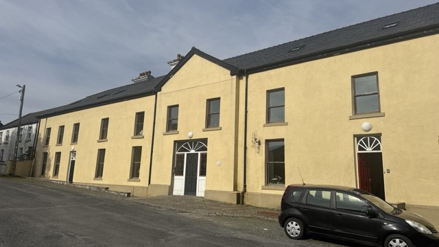 Exterior of Slievemore Apartments building in Dugort